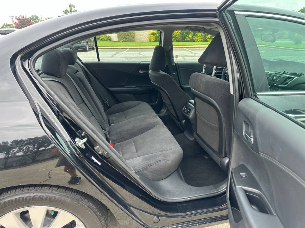 2013 Honda Accord Image 10
