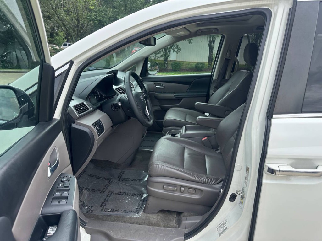 2017 Honda Odyssey Image 7