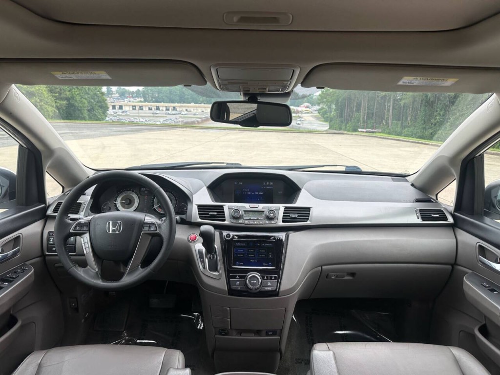 2017 Honda Odyssey Image 8