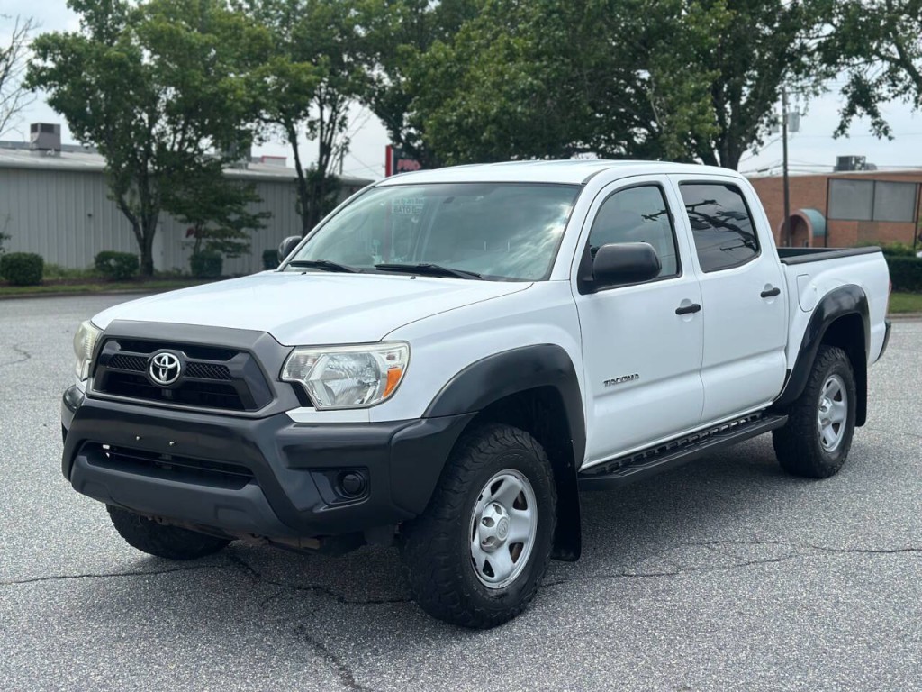 2014 Toyota Tacoma Image 1
