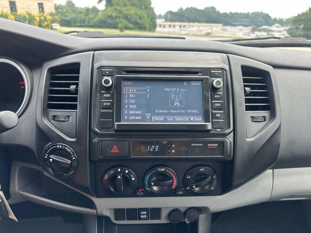 2014 Toyota Tacoma Image 13