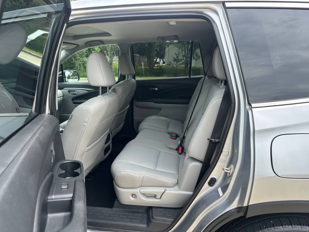 2016 Honda Pilot Image 9