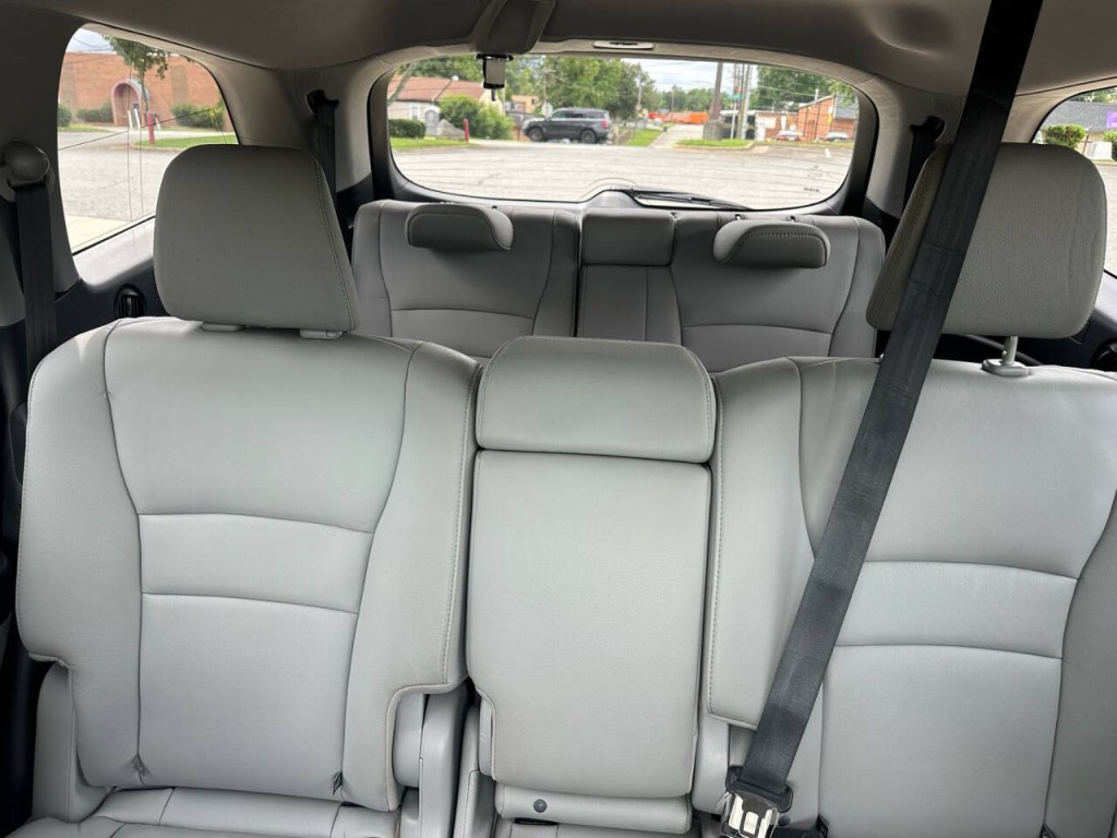 2016 Honda Pilot Image 16