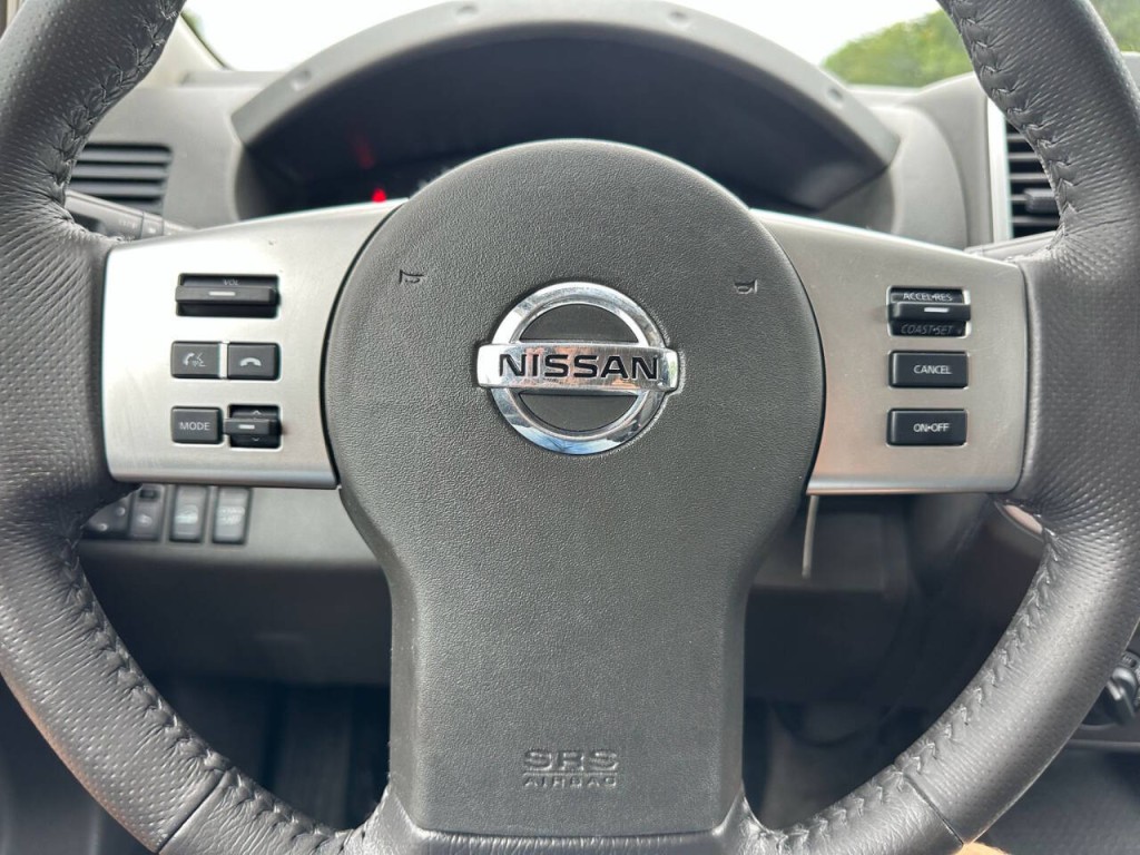 2016 Nissan Frontier Image 13