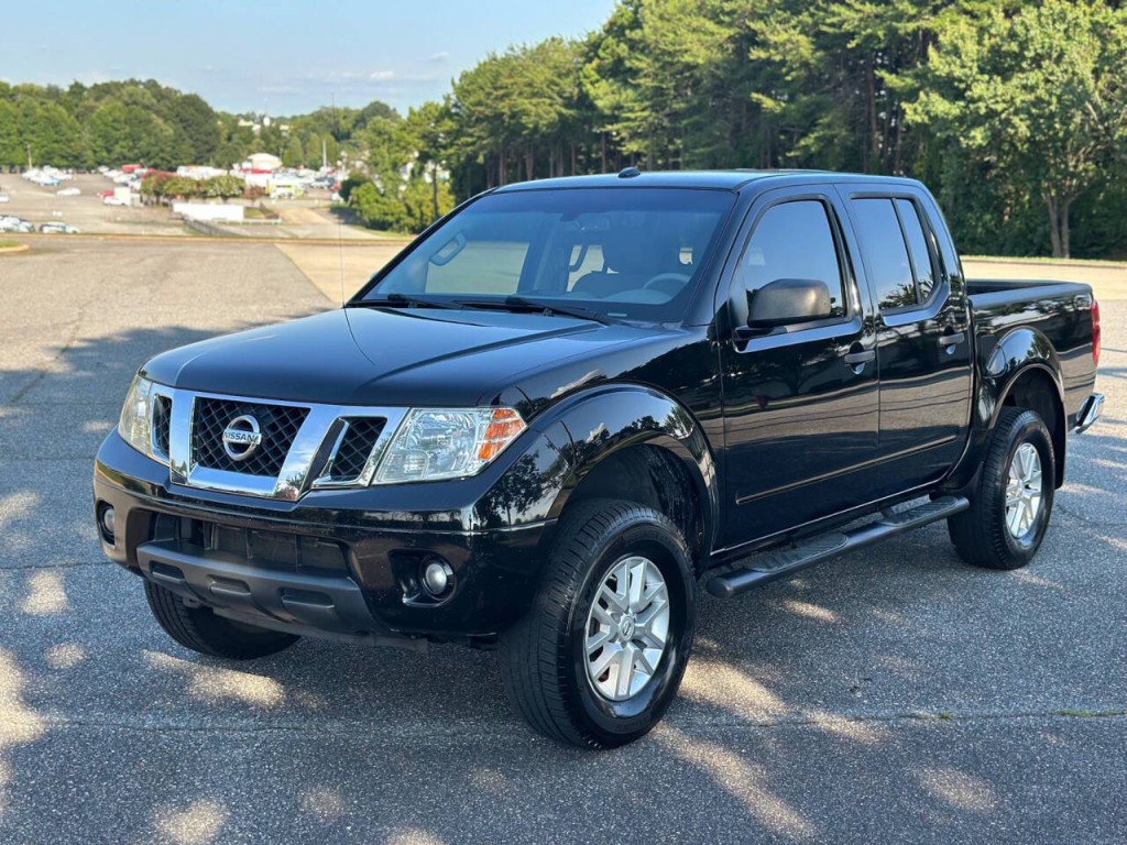 2016 Nissan Frontier Image 1