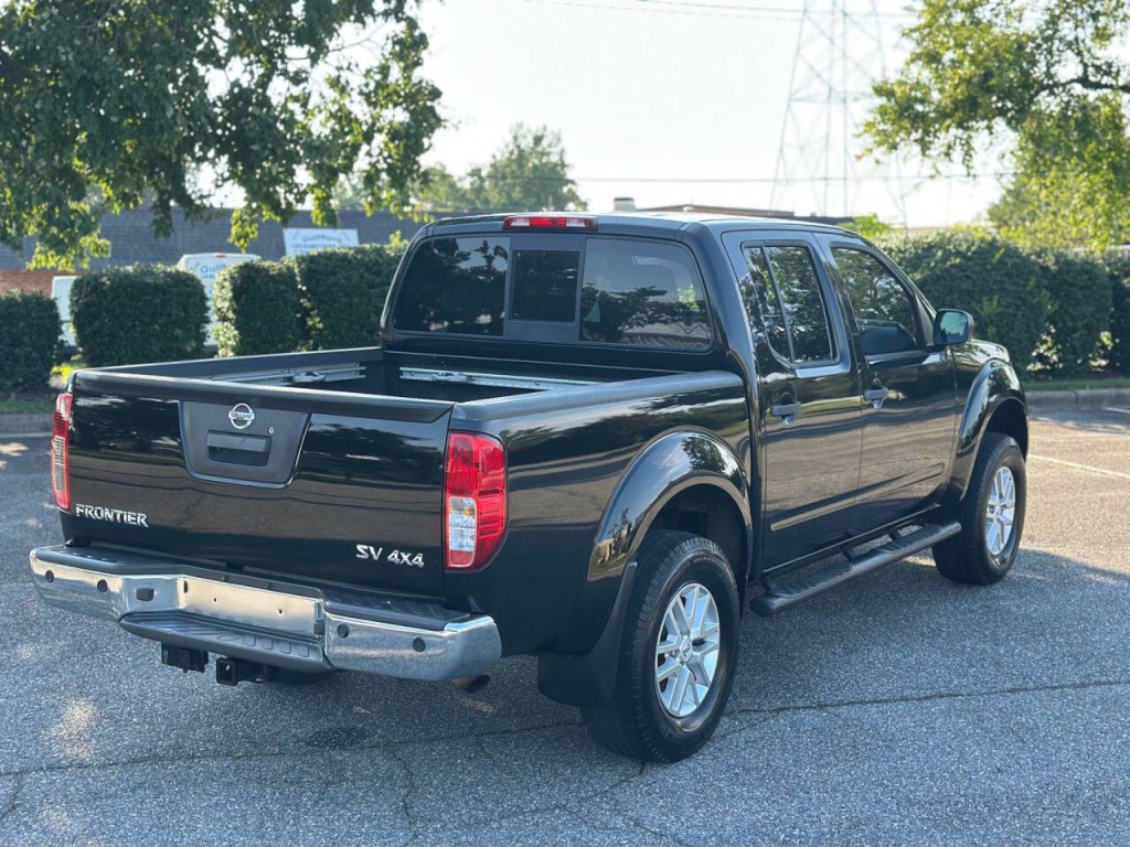 2016 Nissan Frontier Image 5