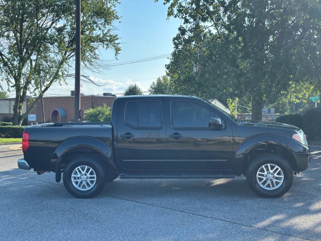 2016 Nissan Frontier Image 6