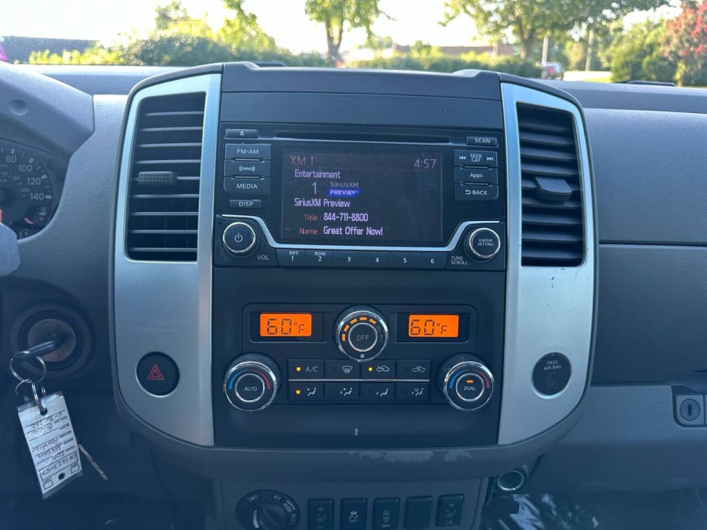 2016 Nissan Frontier Image 13