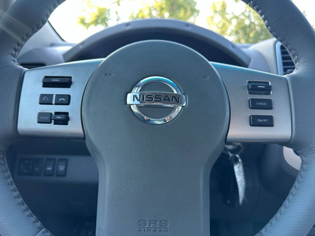 2016 Nissan Frontier Image 14