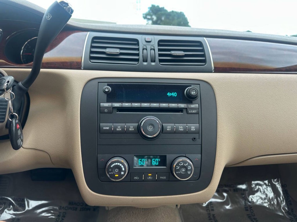 2006 Buick Lucerne Image 15
