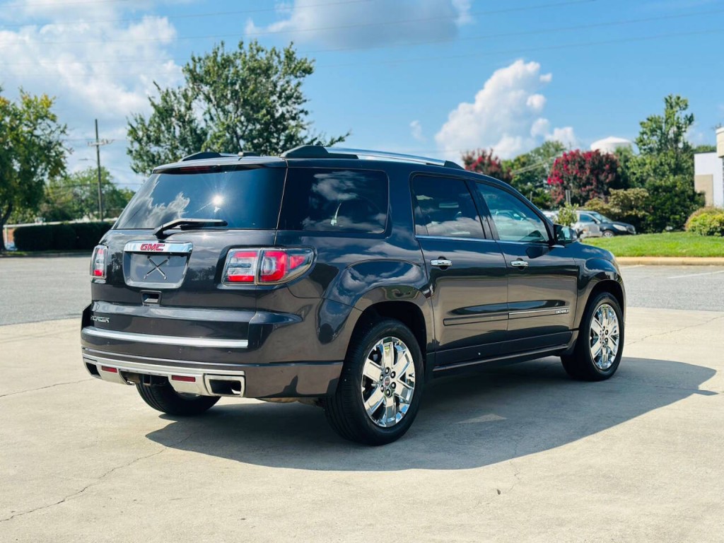 2016 GMC Acadia Image 4