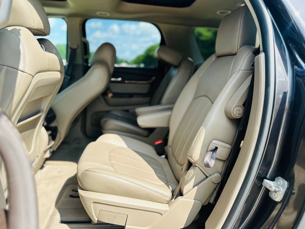 2016 GMC Acadia Image 10