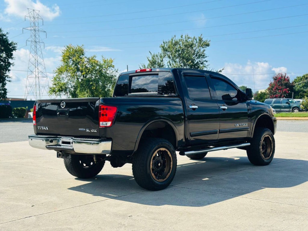 2015 Nissan Titan Image 4
