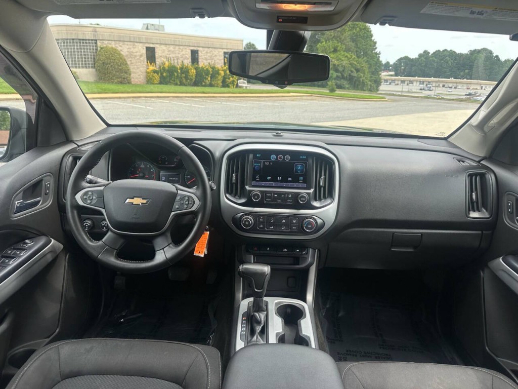 2015 Chevrolet Colorado Image 11