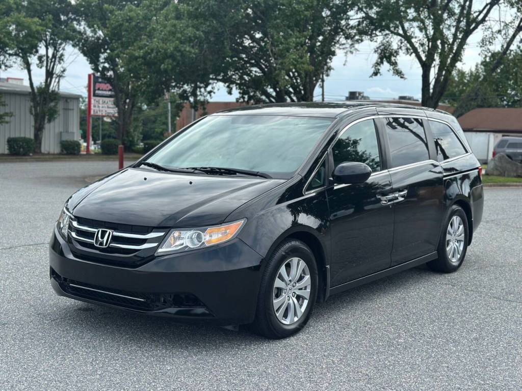 2016 Honda Odyssey Image 1