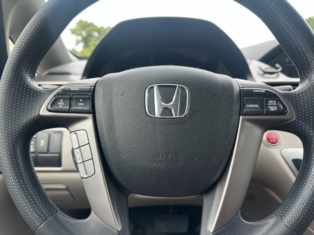 2016 Honda Odyssey Image 13