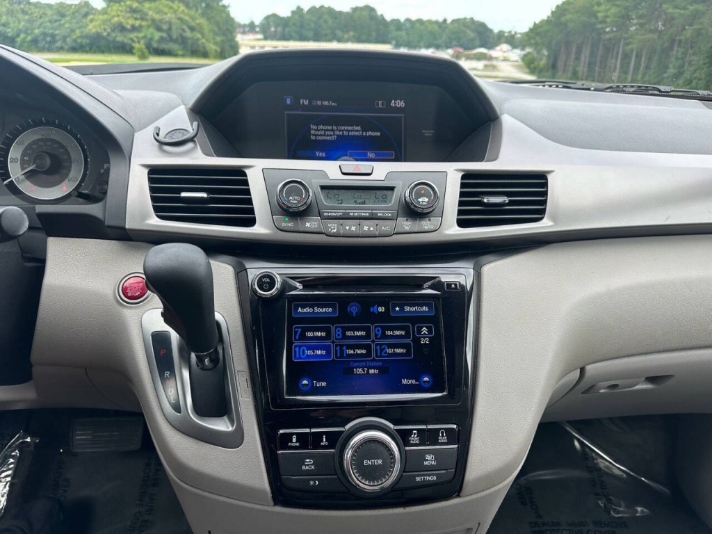 2016 Honda Odyssey Image 17
