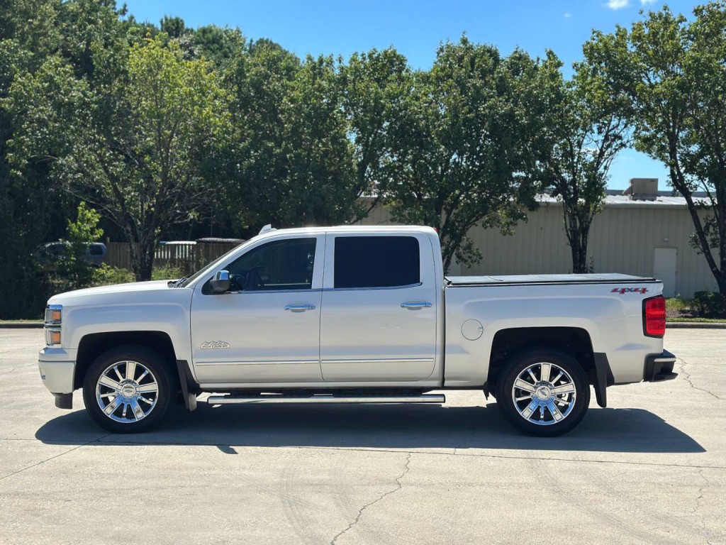 2015 Chevrolet Silverado 1500 Image 2