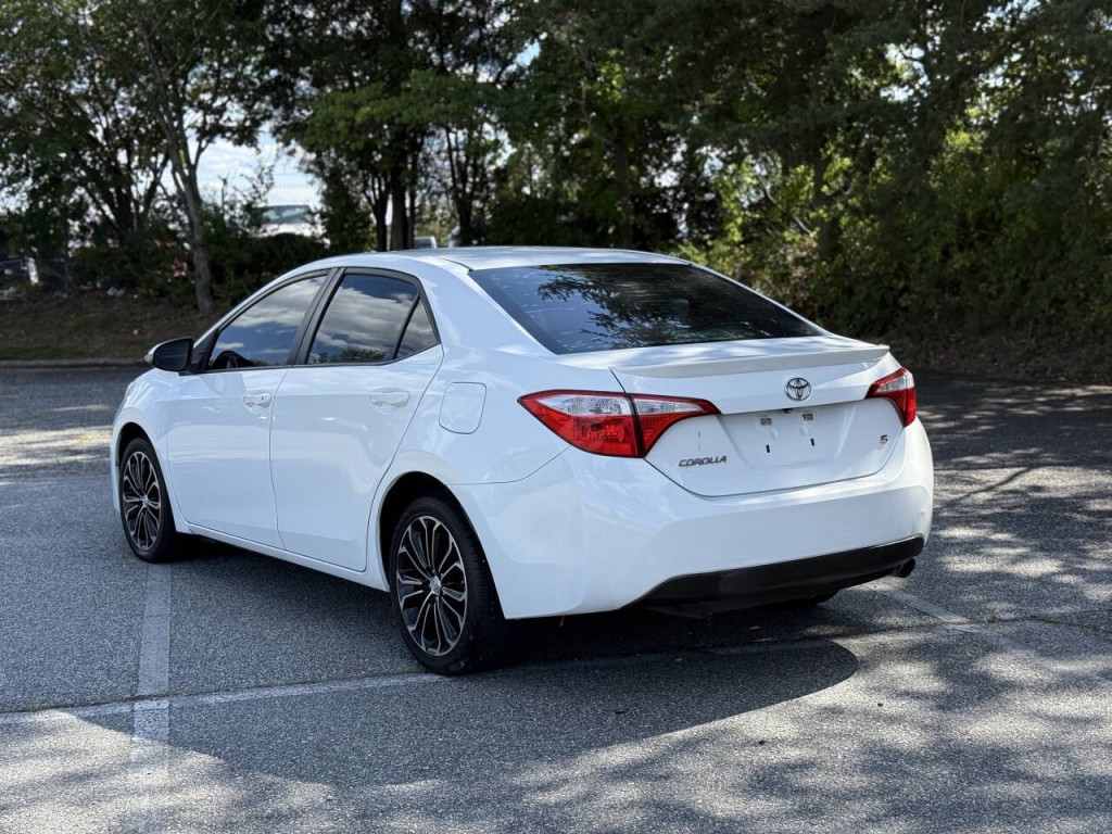 2015 Toyota Corolla Image 3