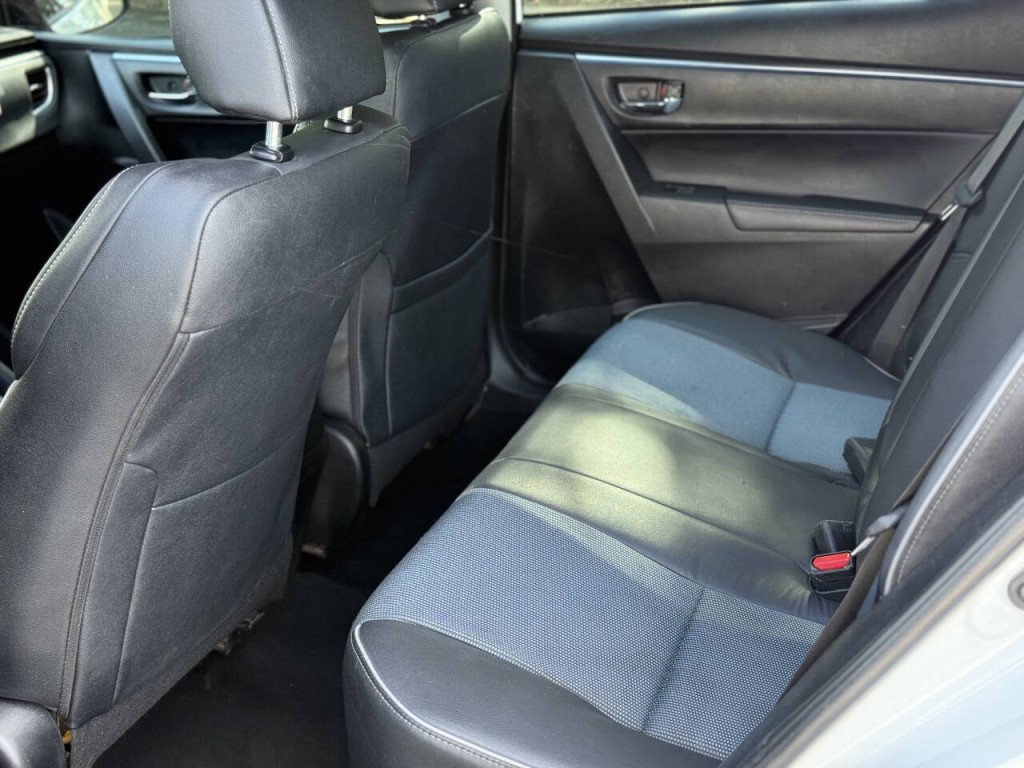 2015 Toyota Corolla Image 10