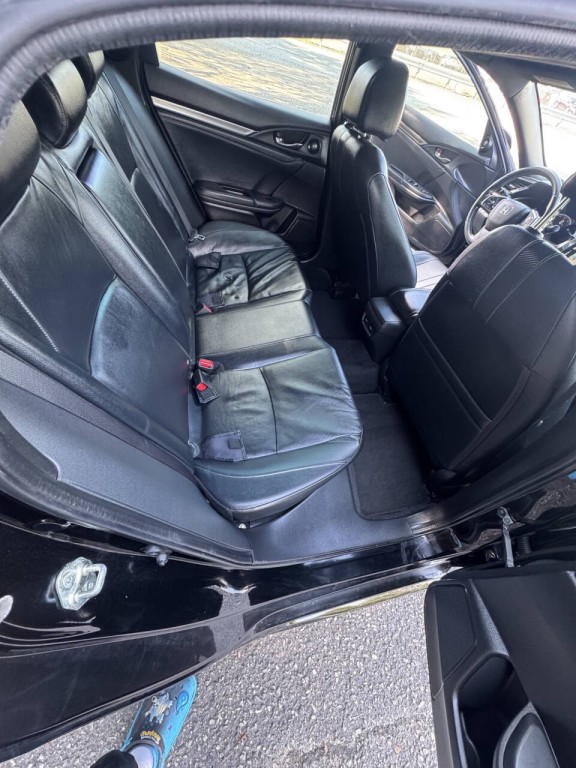 2018 Honda Civic Image 8