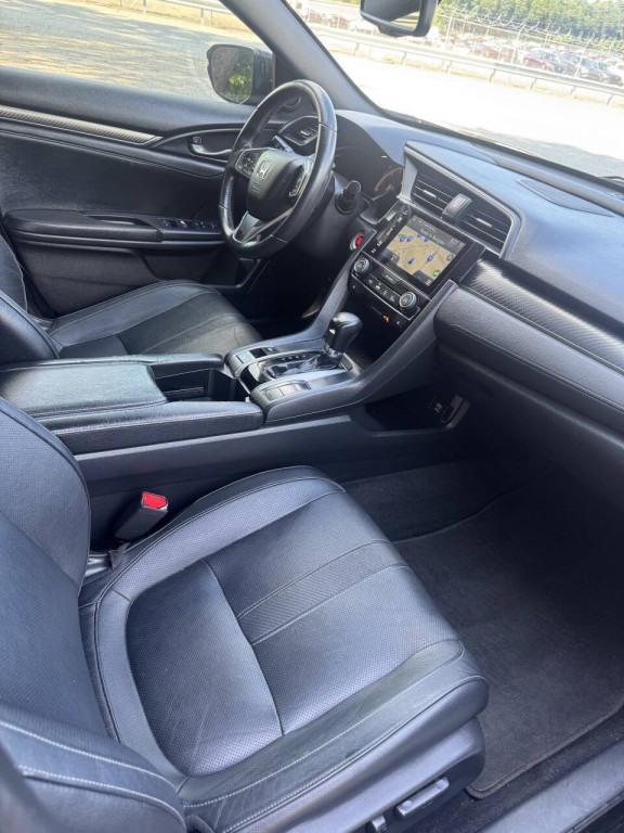 2018 Honda Civic Image 10