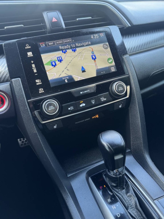 2018 Honda Civic Image 13