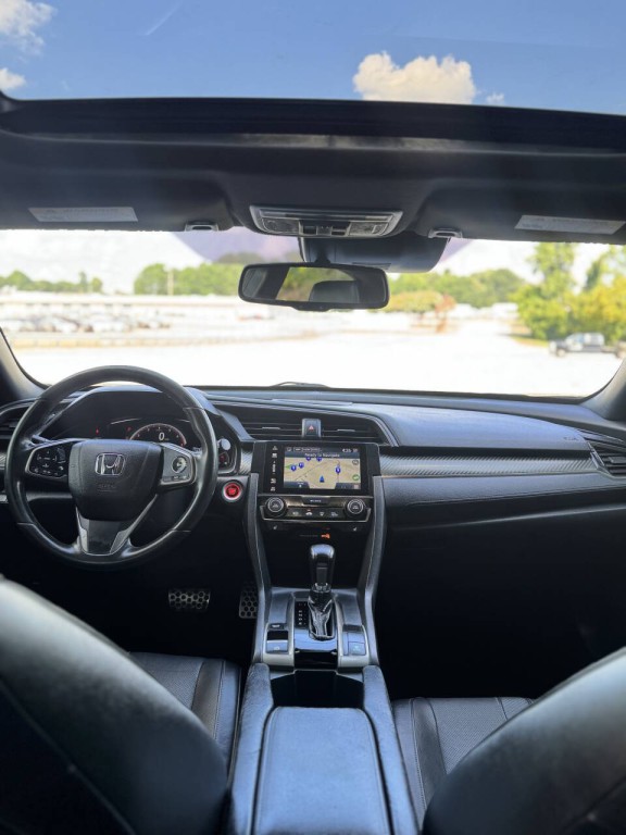 2018 Honda Civic Image 18