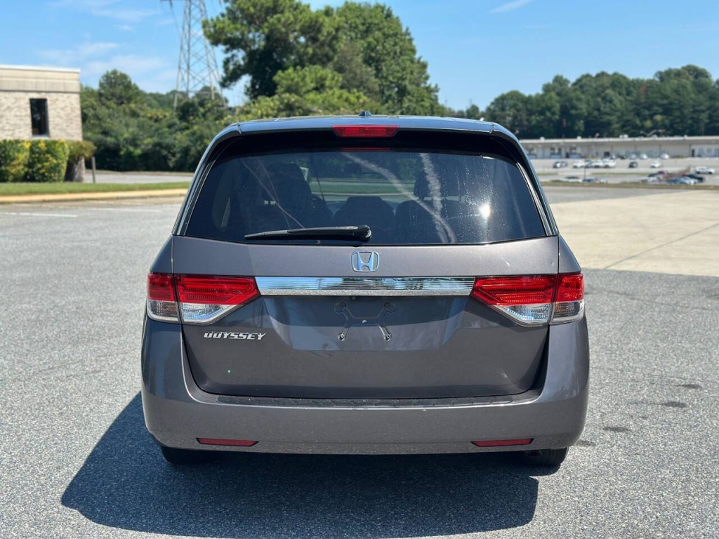 2016 Honda Odyssey Image 4