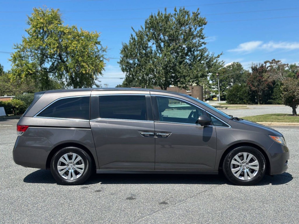 2016 Honda Odyssey Image 6