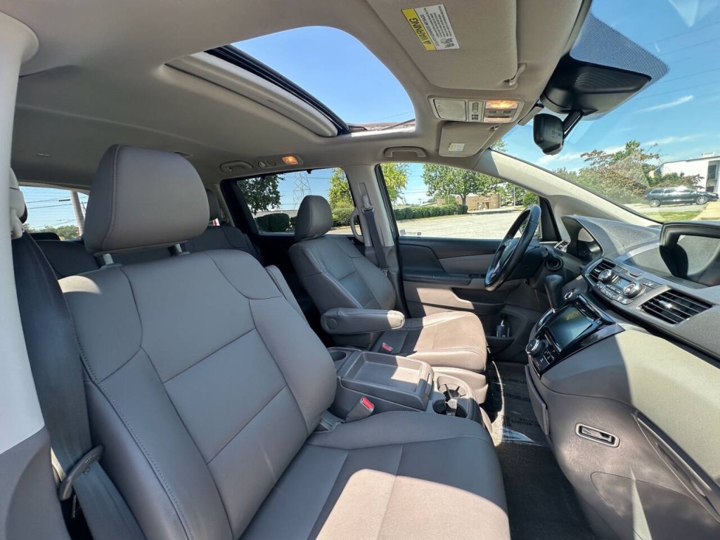 2016 Honda Odyssey Image 13
