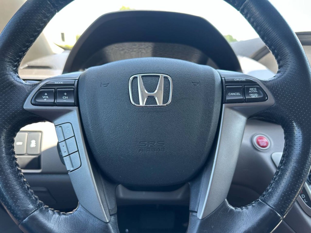 2016 Honda Odyssey Image 16