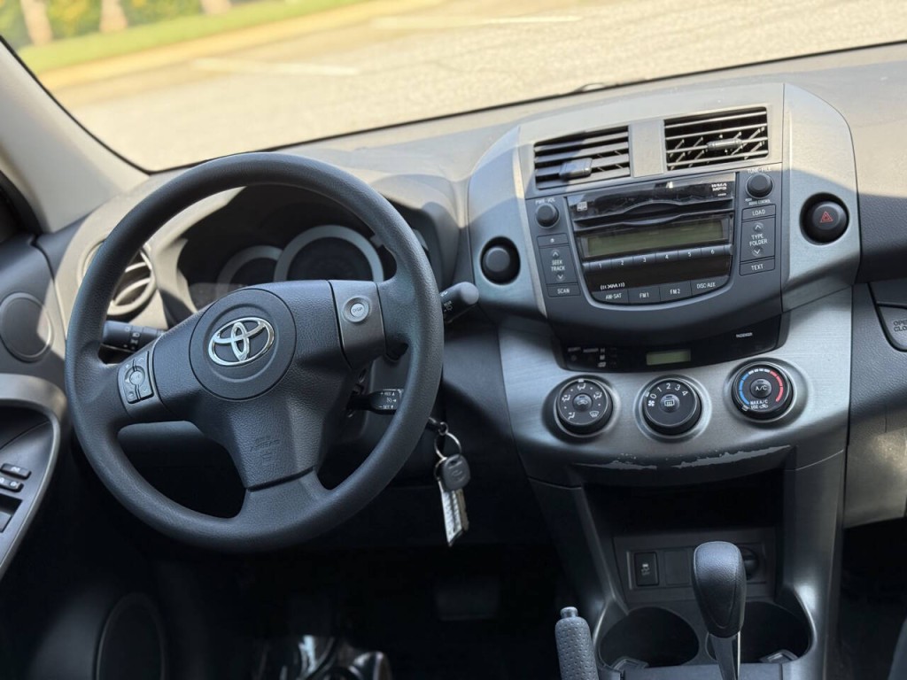 2011 Toyota Rav4 Image 11