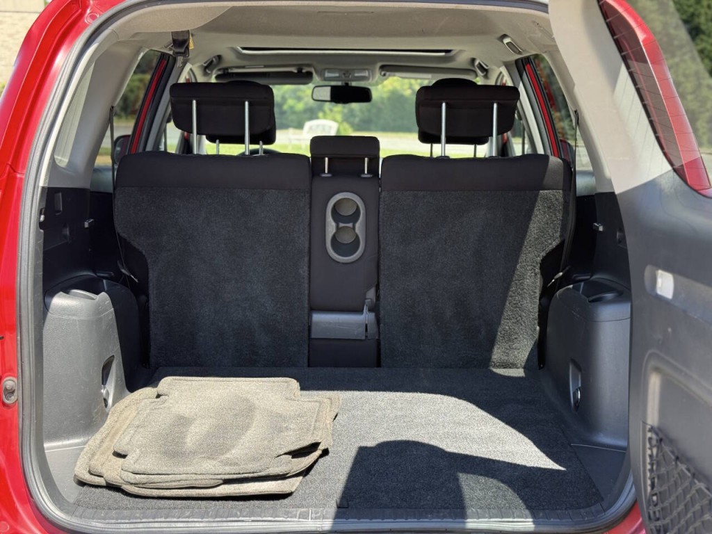 2011 Toyota Rav4 Image 13