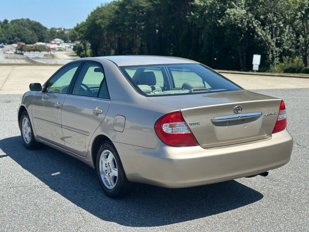 2003 Toyota Camry Image 3