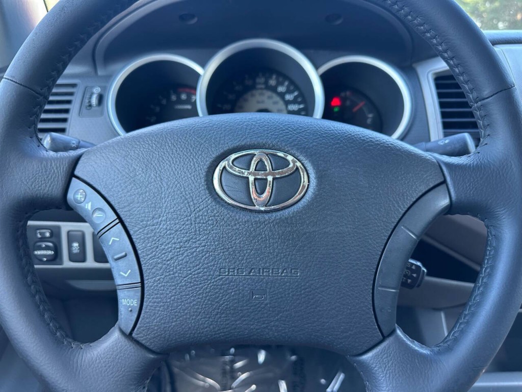 2010 Toyota Tacoma Image 14