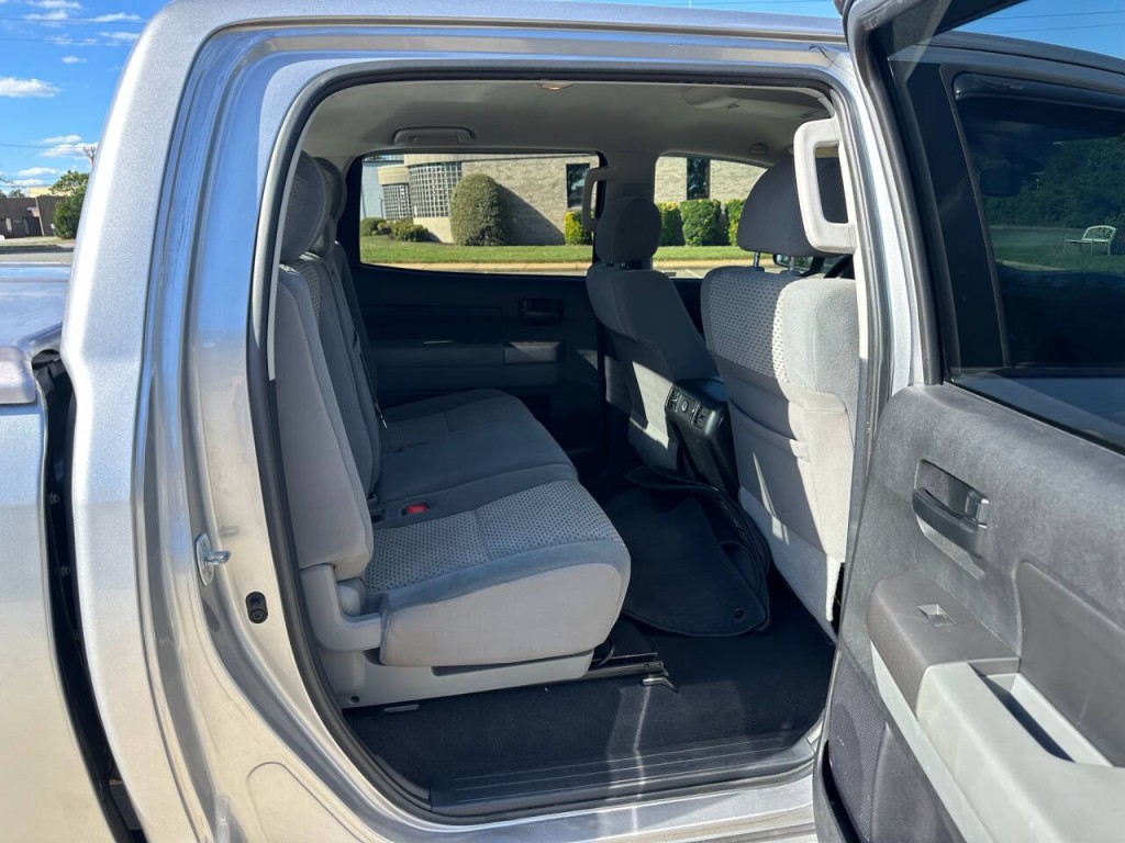 2013 Toyota Tundra Image 10