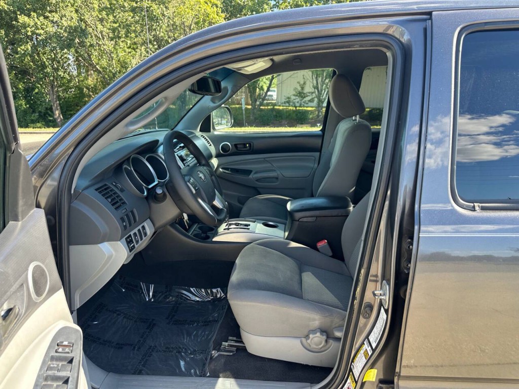 2012 Toyota Tacoma Image 8