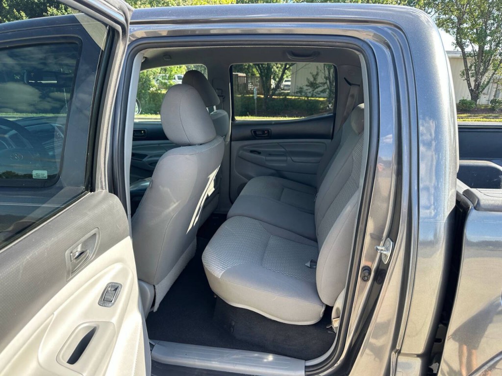 2012 Toyota Tacoma Image 9