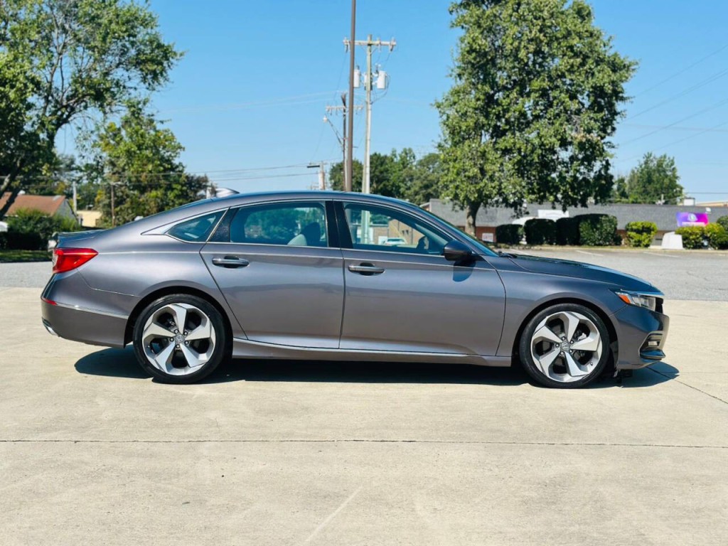 2018 Honda Accord Image 5