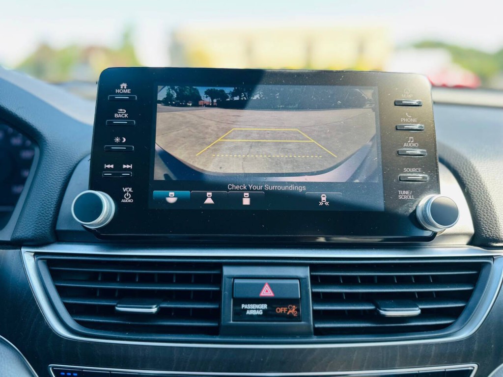 2018 Honda Accord Image 15