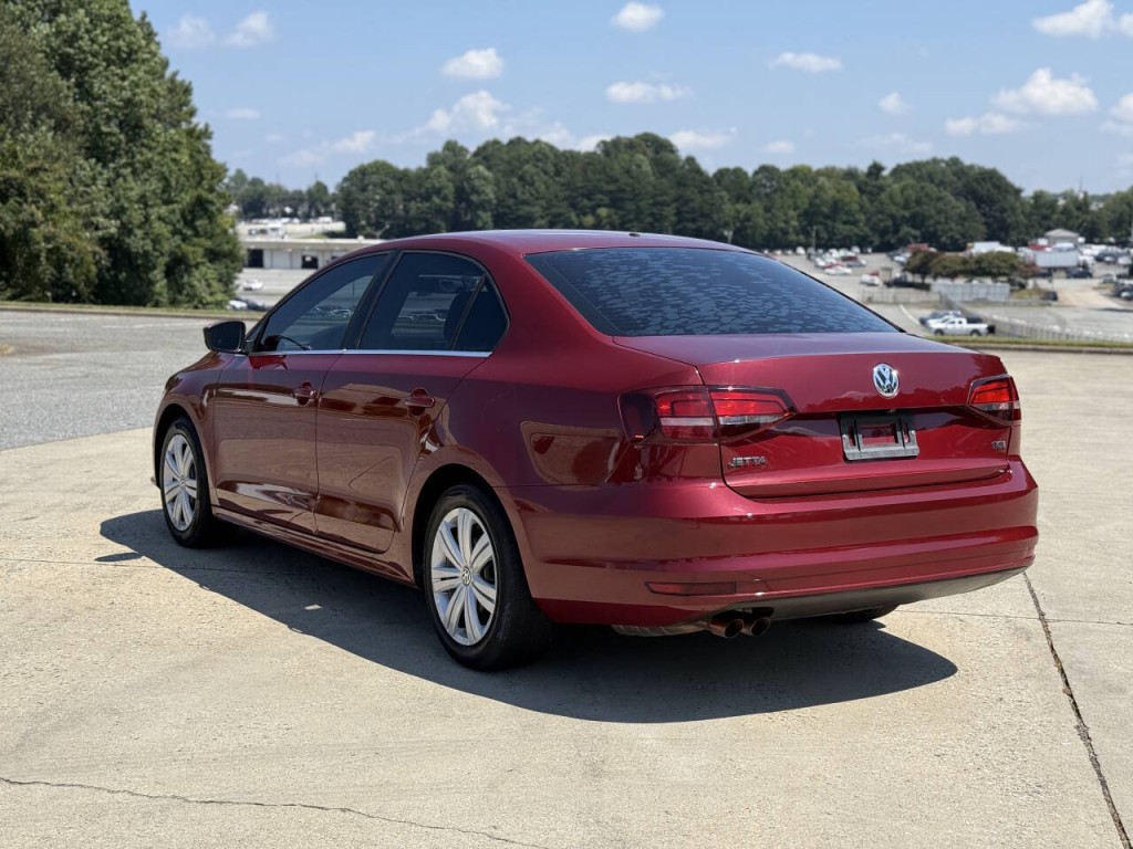 2017 Volkswagen Jetta Image 3