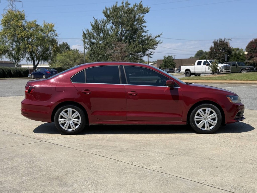 2017 Volkswagen Jetta Image 6