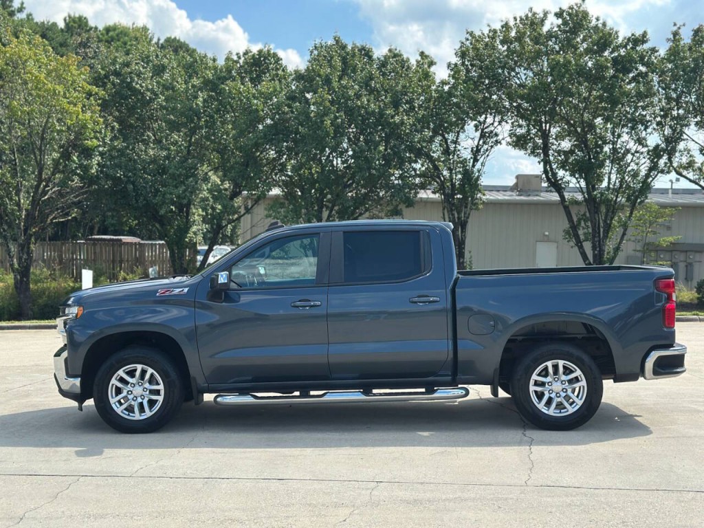 2019 Chevrolet Silverado 1500 Image 2