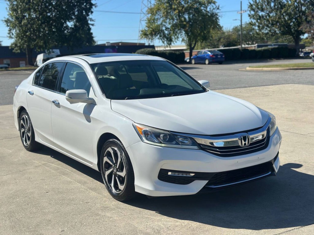 2016 Honda Accord Image 7