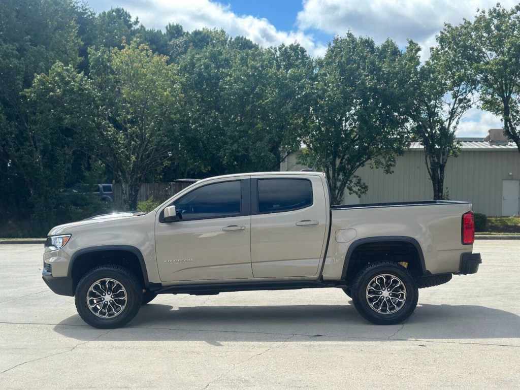 2021 Chevrolet Colorado Image 2