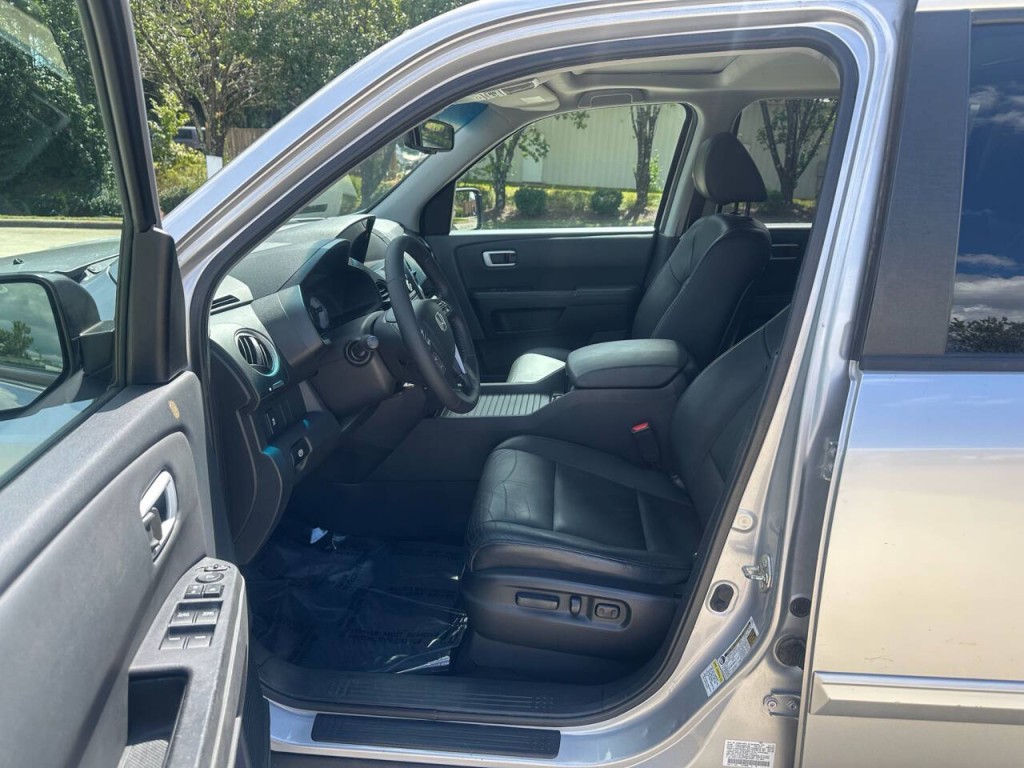 2015 Honda Pilot Image 8