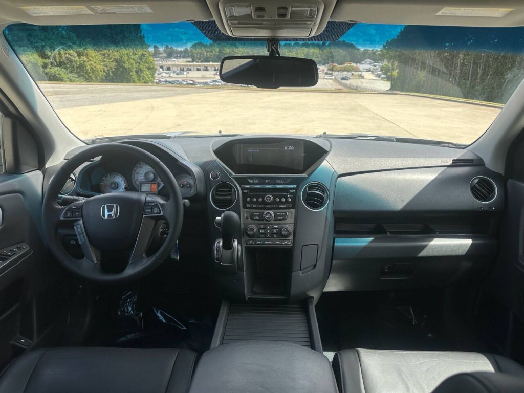 2015 Honda Pilot Image 12