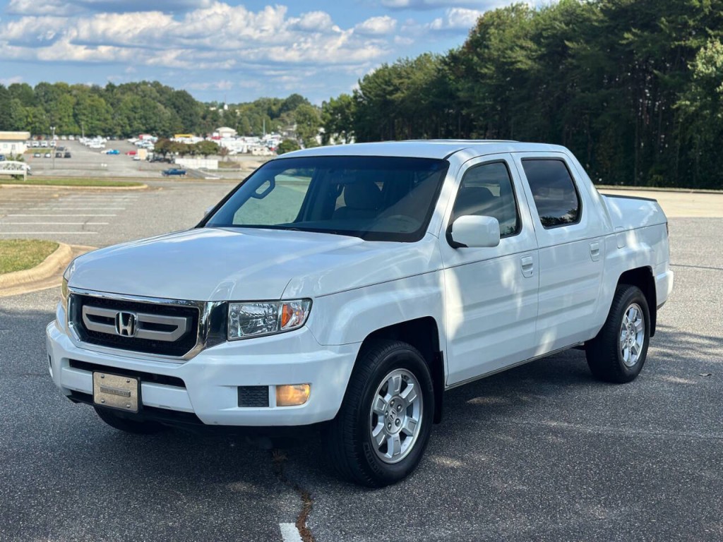2010 Honda Ridgeline Image 1