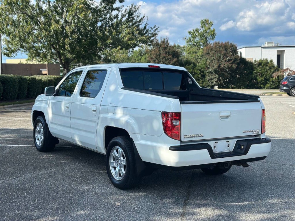 2010 Honda Ridgeline Image 3